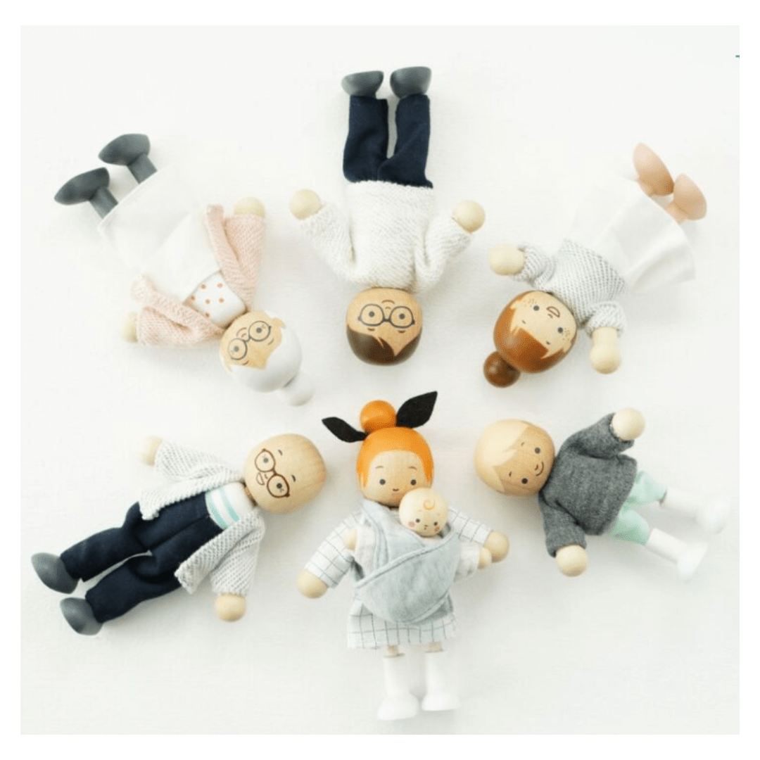 Le Toy Van 3 Plus Dolls House Family