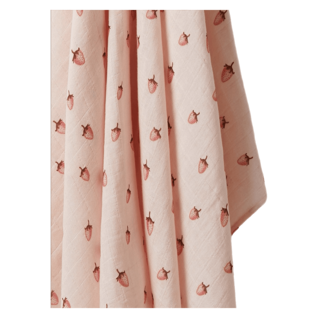 Wilson & Frenchy One Size Muslin - Strawberry Kisses