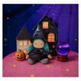 Dinky Dinkum Winnie Witch