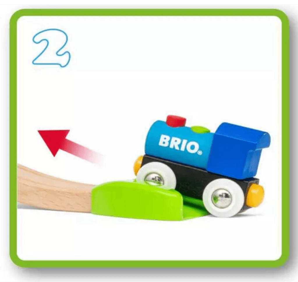 Brio 18 Mths Plus My First Railway Light Up Rainbow Set