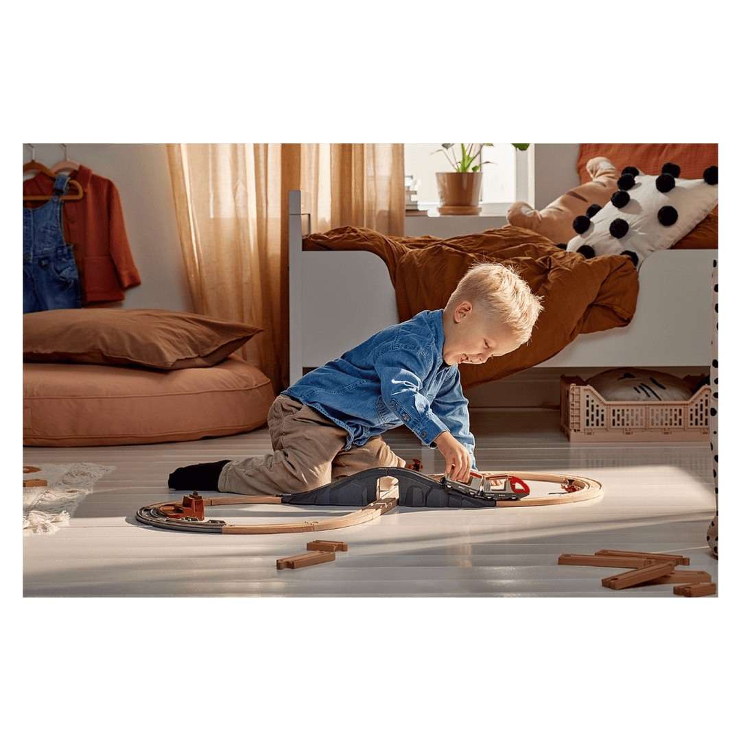 Brio 3 Plus Starter Travel Train Set