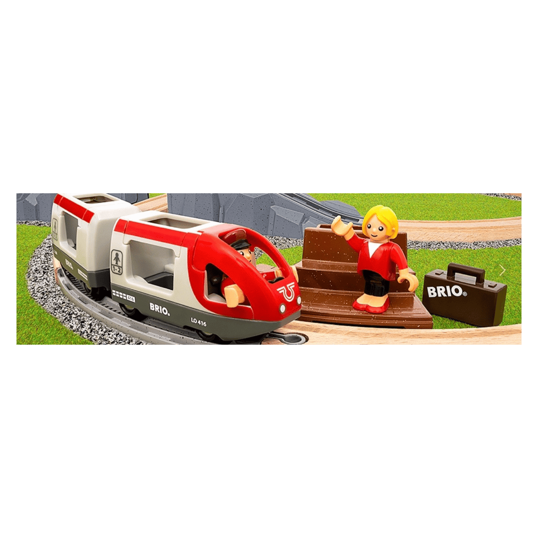 Brio 3 Plus Starter Travel Train Set