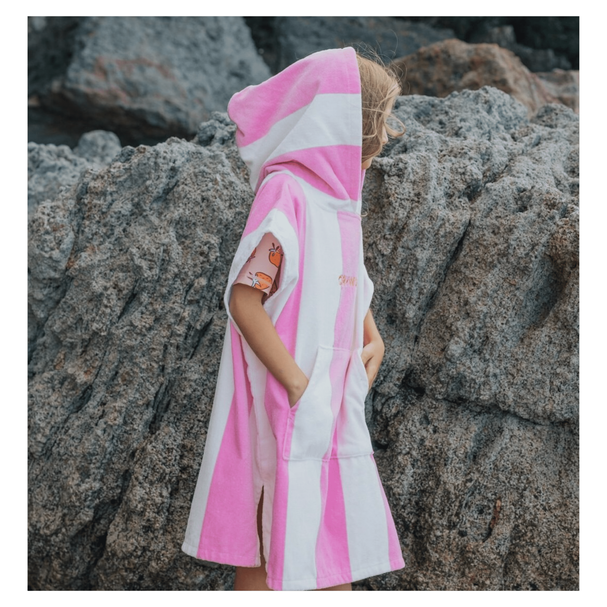 Crywolf Small/Medium SM Hooded Towel - Candy Stripe