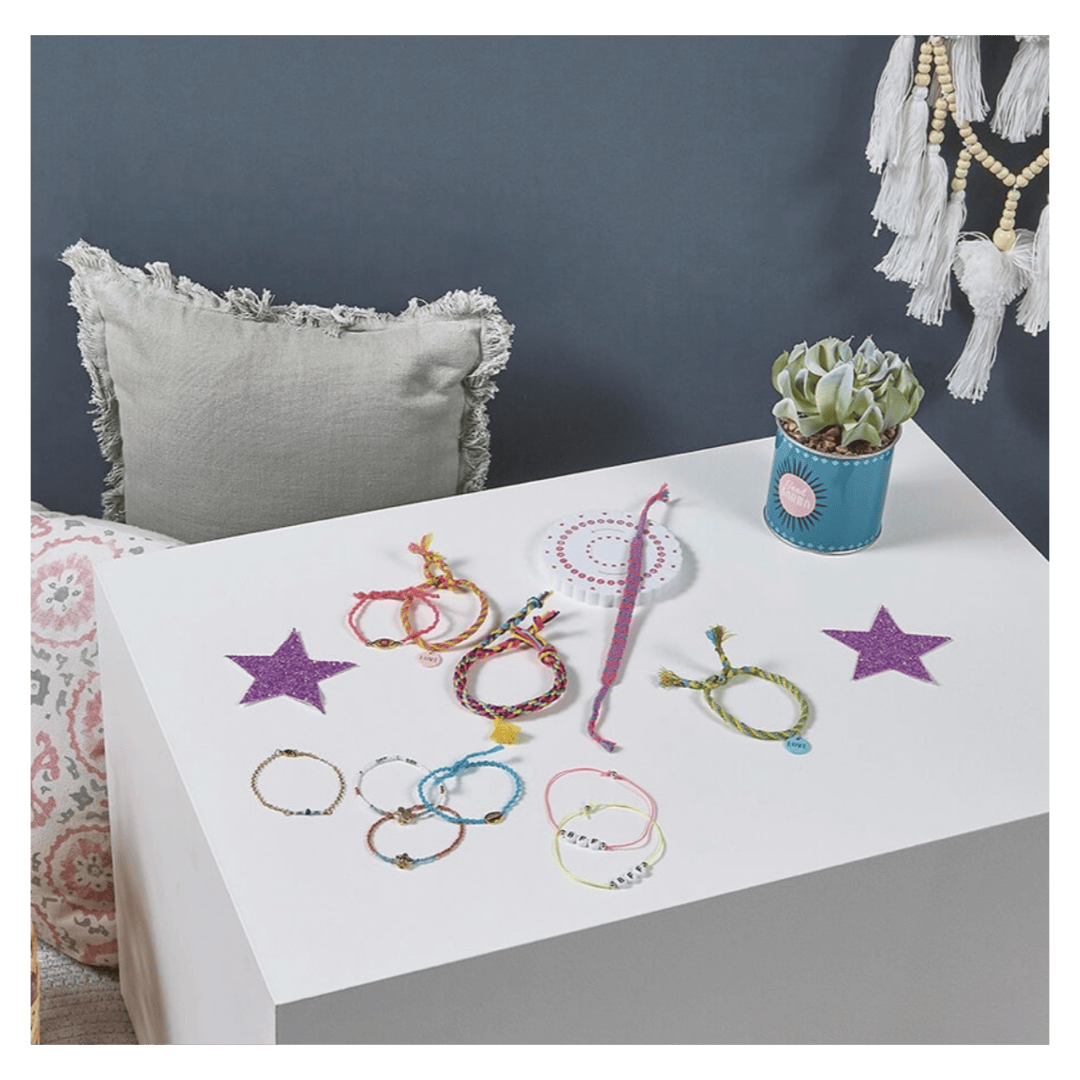 Janod 8 Plus Friendship Bracelet Kit