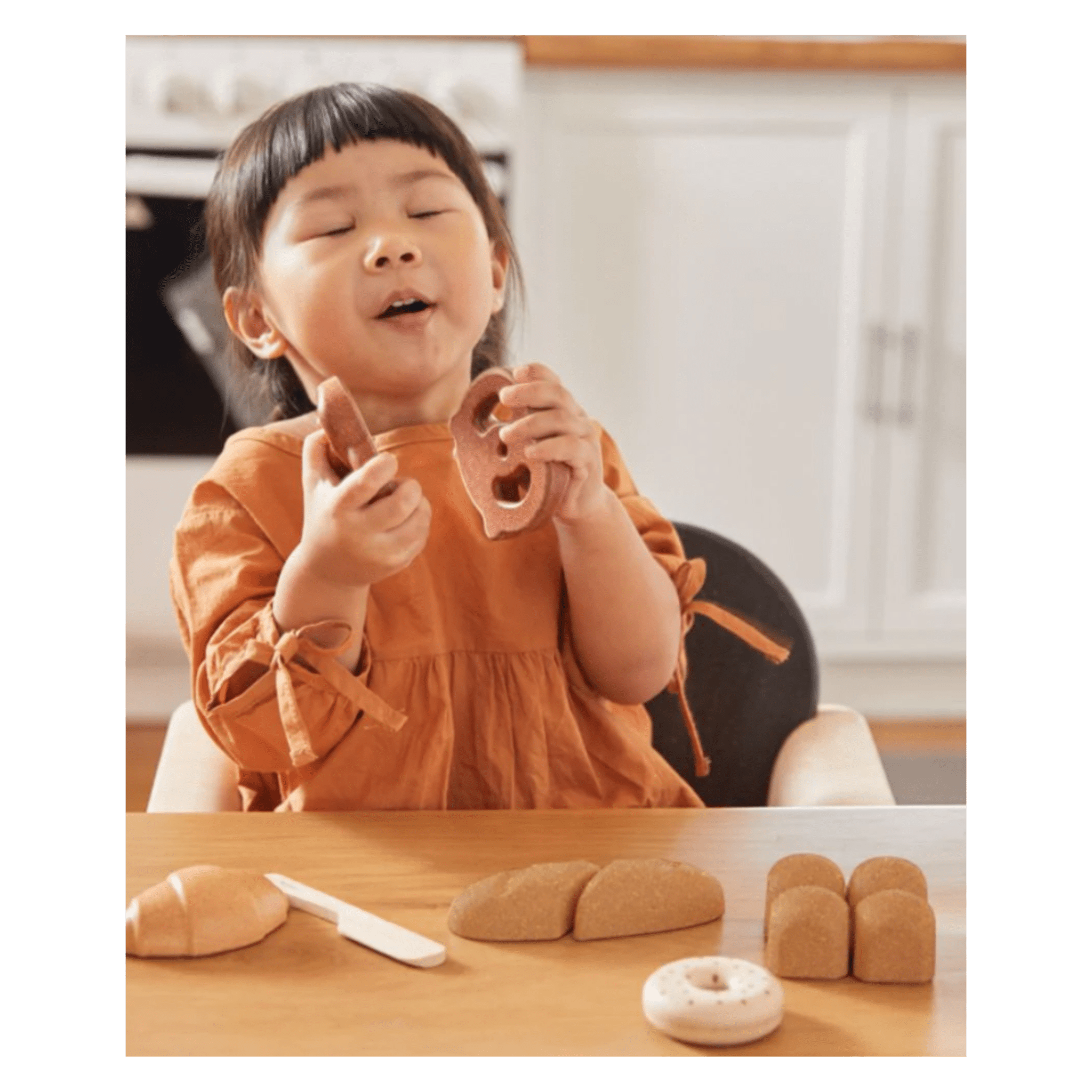 Plan Toys 2 Plus Bread Set