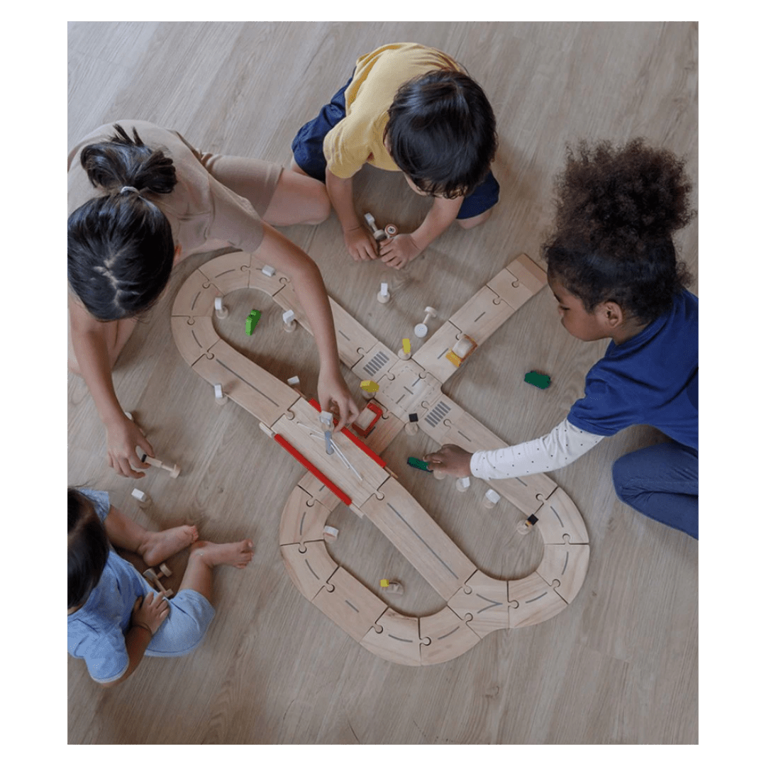 Plan Toys 3 Plus Road System