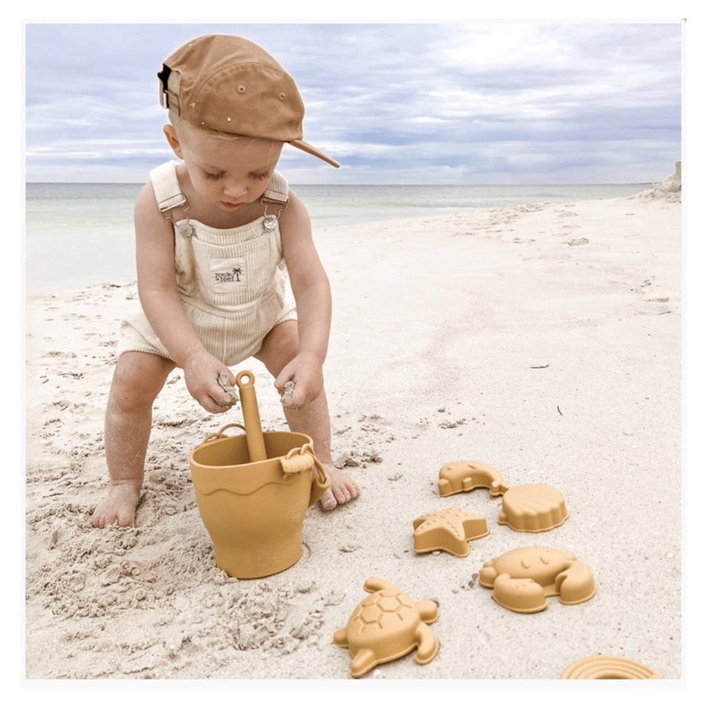 Playground 6 Mths Plus Silicone 8Pc Bucket & Spade Set - Sunshine