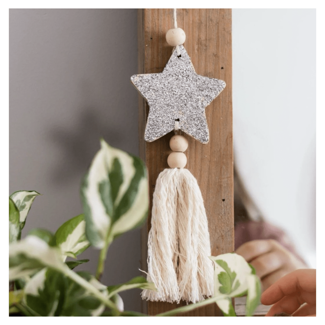 Poppy & Daisy 5 Plus Star Decoration